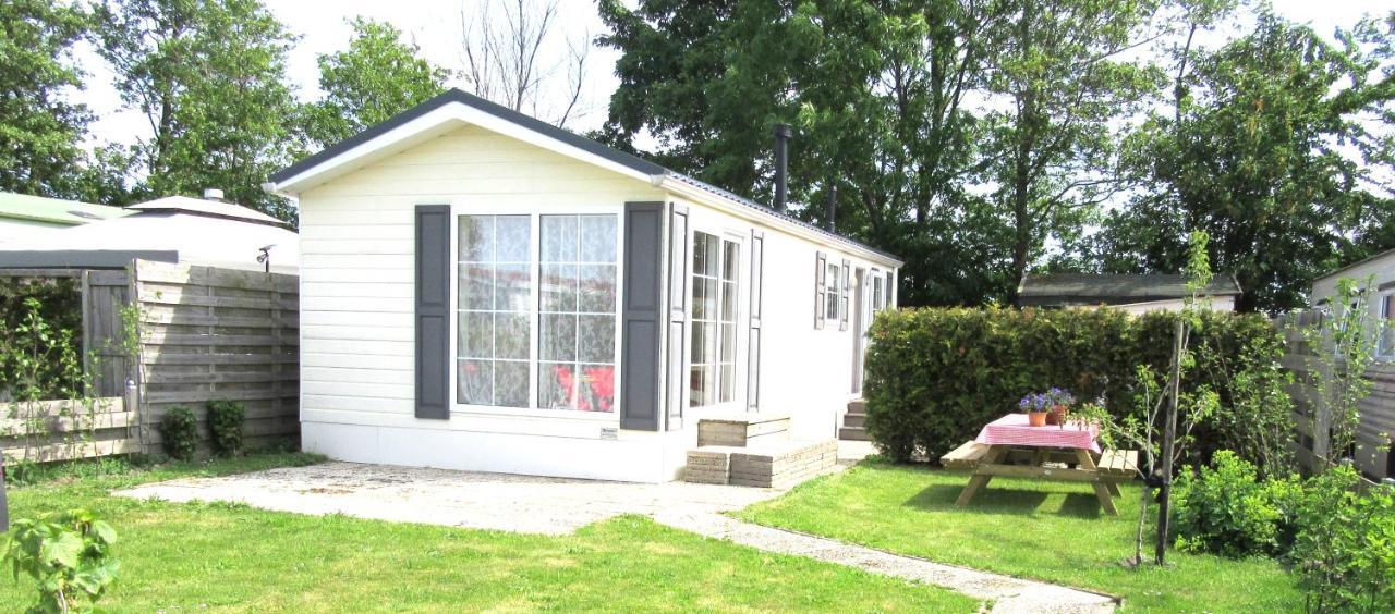 Chalet 556 Op Recreatiepark De Wielen シント・マールテン エクステリア 写真